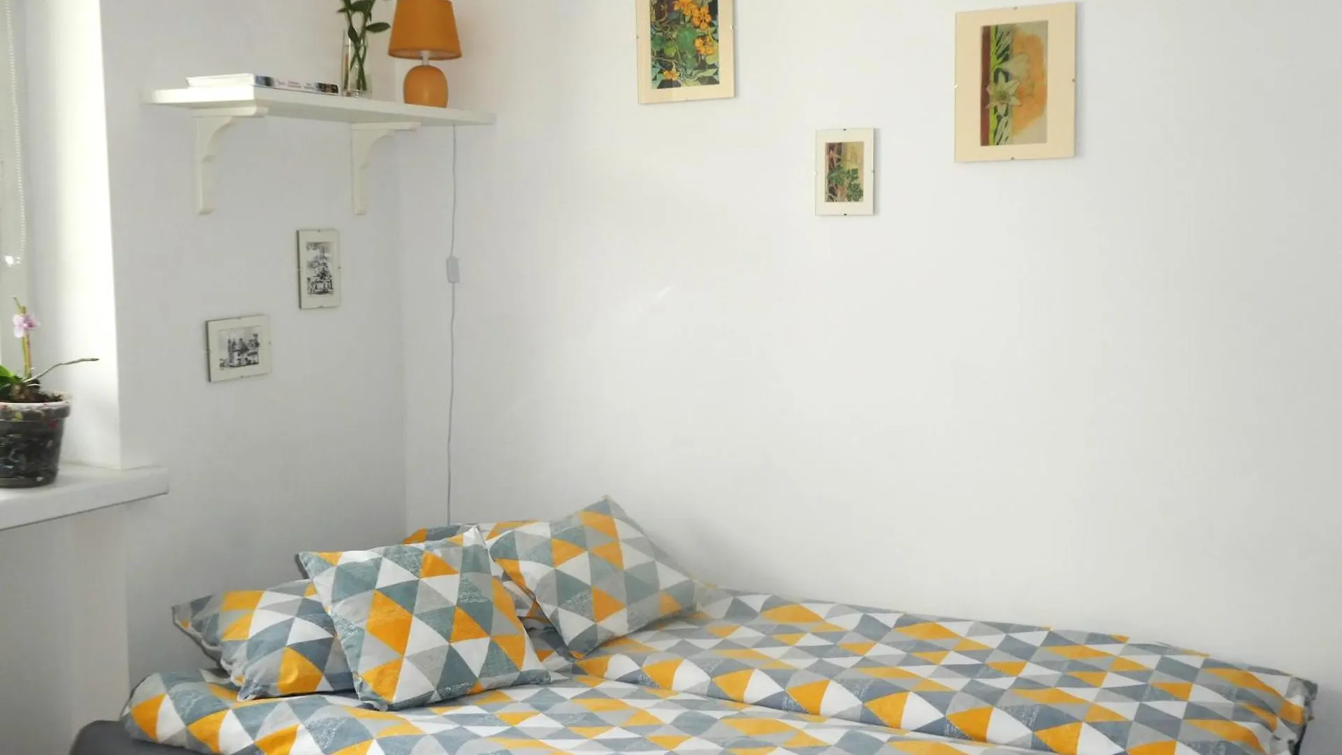 Apartment Studio Yellow Dragon Krakow