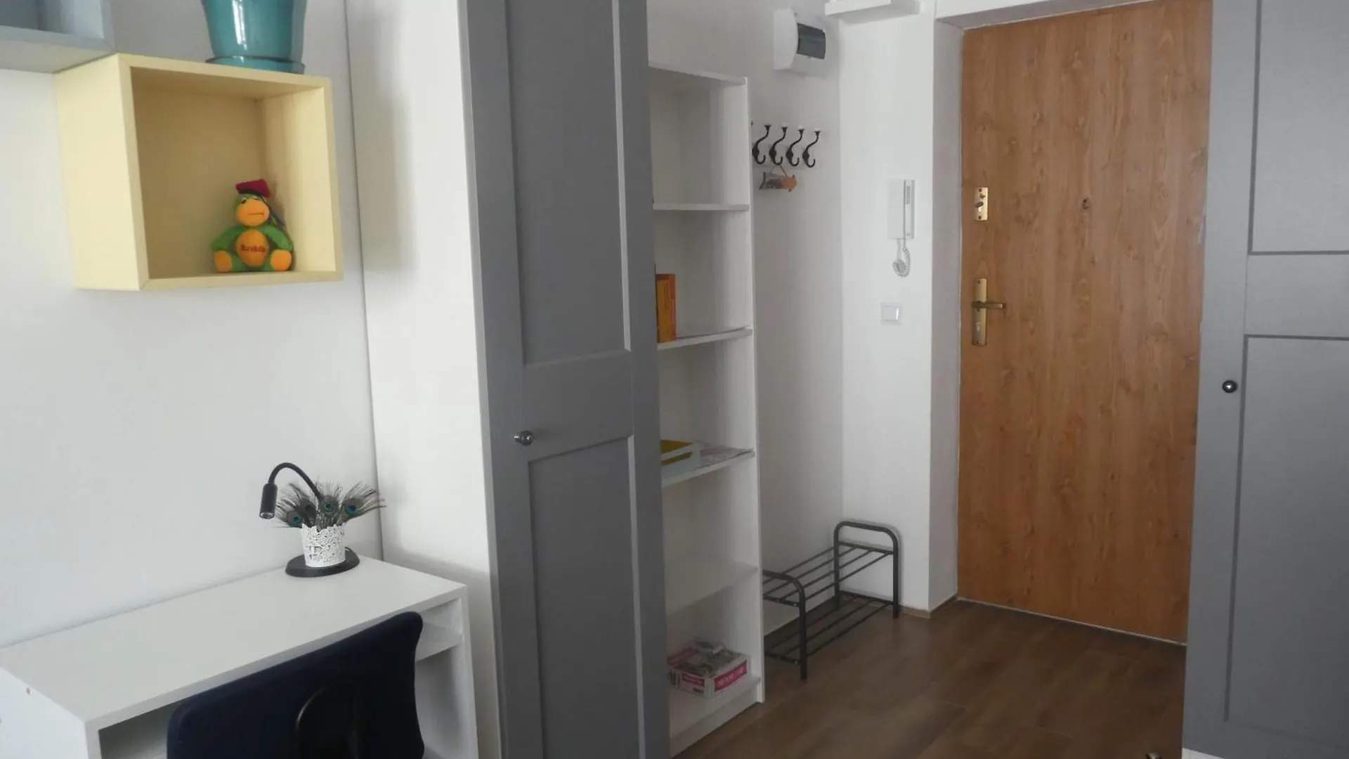 Apartment Studio Yellow Dragon Krakow